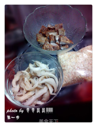 蘑菇酥肉浓汤的做法步骤：1