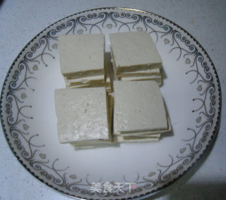 白菜虾皮炖豆腐的做法步骤：2