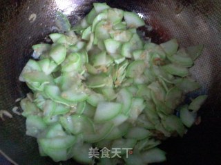 蒜香虾皮西葫芦的做法步骤：5