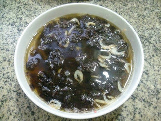 紫菜虾皮汤的做法步骤：6