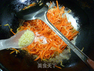 胡萝卜炒虾皮的做法步骤：8