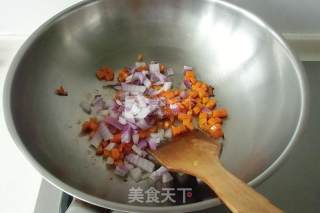 菠萝虾仁焗饭的做法步骤：5