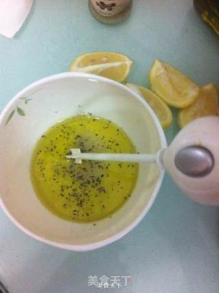 #贝蒂斯特级初榨橄榄油测试#油醋汁藜麦鲜虾色拉的做法步骤：11