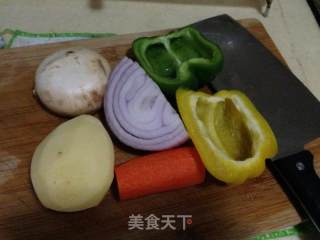 【咖喱土豆虾仁】----鲜美爽口的做法步骤：3