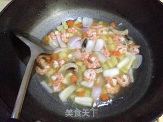 【咖喱土豆虾仁】----鲜美爽口的做法步骤：7