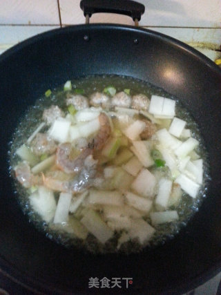 冬瓜虾仁肉丸汤的做法步骤：9