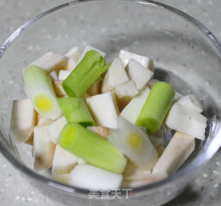 香喷喷的虾仁山药米饭的做法步骤：1