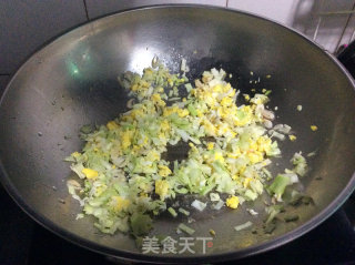 简单的蛋炒饭的做法步骤：3