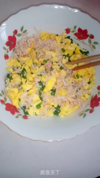 韭菜鸡蛋包子的做法步骤：5