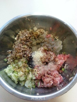脆皮香菇虾肉饼的做法步骤：3