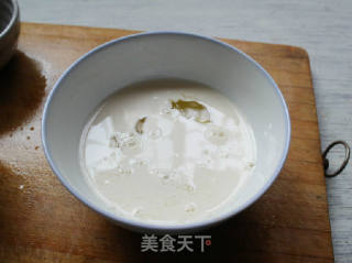 牛奶蛋白炒虾仁的做法步骤：6