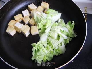 鲜汤白菜粉丝炖豆腐的做法步骤：4