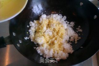 黄金虾仁蛋炒饭的做法步骤：8