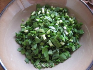 饺子皮韭菜盒子的做法步骤：2