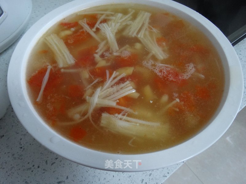 番茄金针菇虾皮汤的做法