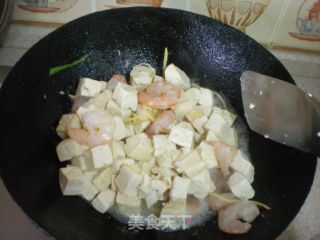 蟹黄虾仁豆腐的做法步骤：6