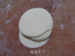 【开封】特色小吃－元宝水饺的做法步骤：2