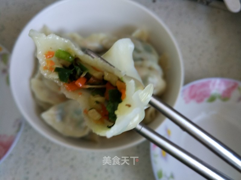 韭菜香菇胡萝卜饺子的做法