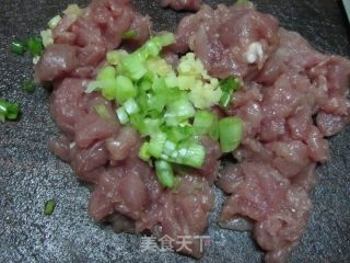 虾仁肉糜水饺的做法步骤：3