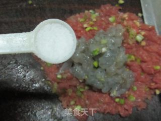 虾仁肉糜水饺的做法步骤：4