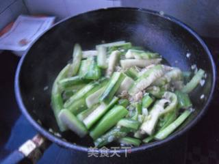 【东北】虾皮炖丝瓜的做法步骤：8