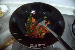 牛肉鲜虾五彩焗饭的做法步骤：3