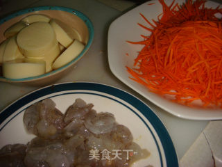 美味玉子豆腐鲜虾仁的做法步骤：3