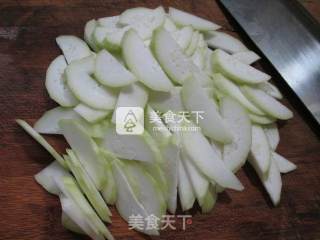 虾皮千张煮长瓜 的做法步骤：3