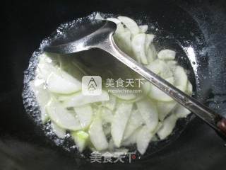 虾皮千张煮长瓜 的做法步骤：7