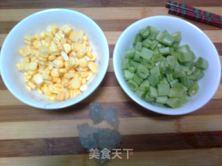 玉米四季豆的做法步骤：1