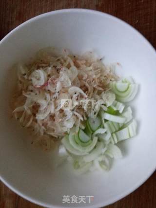 土豆虾皮炖南瓜的做法步骤：2