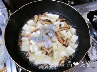 【浙菜】三虾豆腐的做法步骤：5