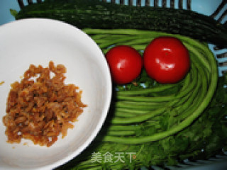 茄汁虾仁炒饭的做法步骤：1