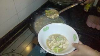 杏鲍菇丝瓜豆腐汤的做法步骤：11