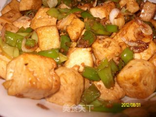 尖椒小豆腐的做法步骤：7