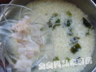 虾仁海木耳焖饭的做法步骤：6