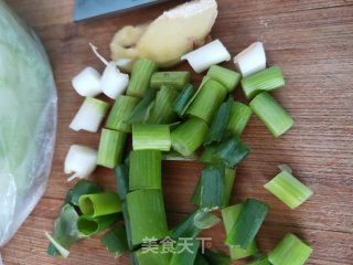 冬瓜虾仁海米汤的做法步骤：1