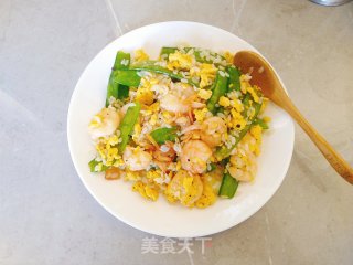 鸡蛋虾仁炒魔芋米饭的做法步骤：8