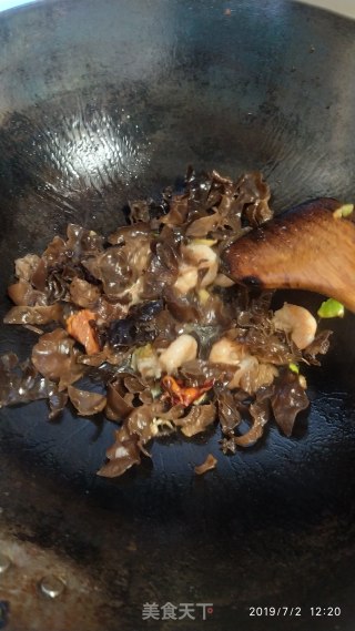 虾仁荷兰豆的做法步骤：6