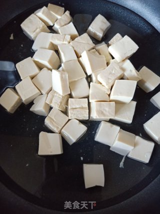 金汤虾仁豆腐的做法步骤：6