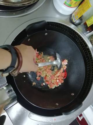 小满日食记《西红柿面鱼汤》的做法步骤：4