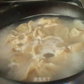 黄瓜青椒海鲜饺的做法步骤：14
