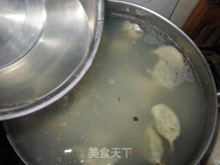 韭菜虾仁水饺的做法步骤：18