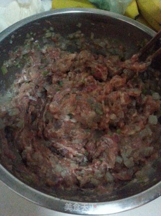 猪肉鲜虾饺子的做法步骤：6