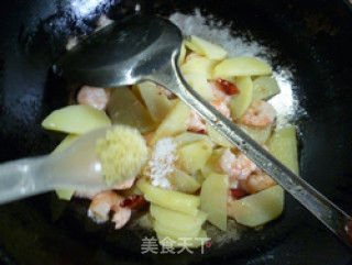 虾仁炒土豆的做法步骤：11