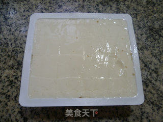 咸菜虾仁豆腐汤的做法步骤：2