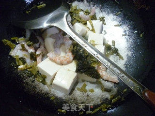 咸菜虾仁豆腐汤的做法步骤：6