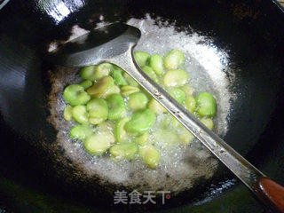 虾仁炒蚕豆的做法步骤：5