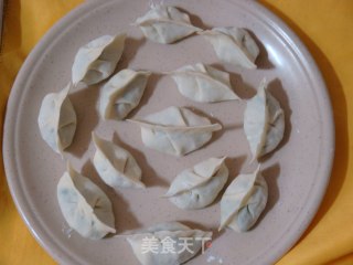 虾仁蛤喇肉韭菜饺子的做法步骤：5