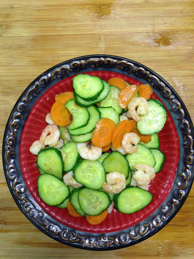 虾仁+胡萝卜+黄瓜的做法